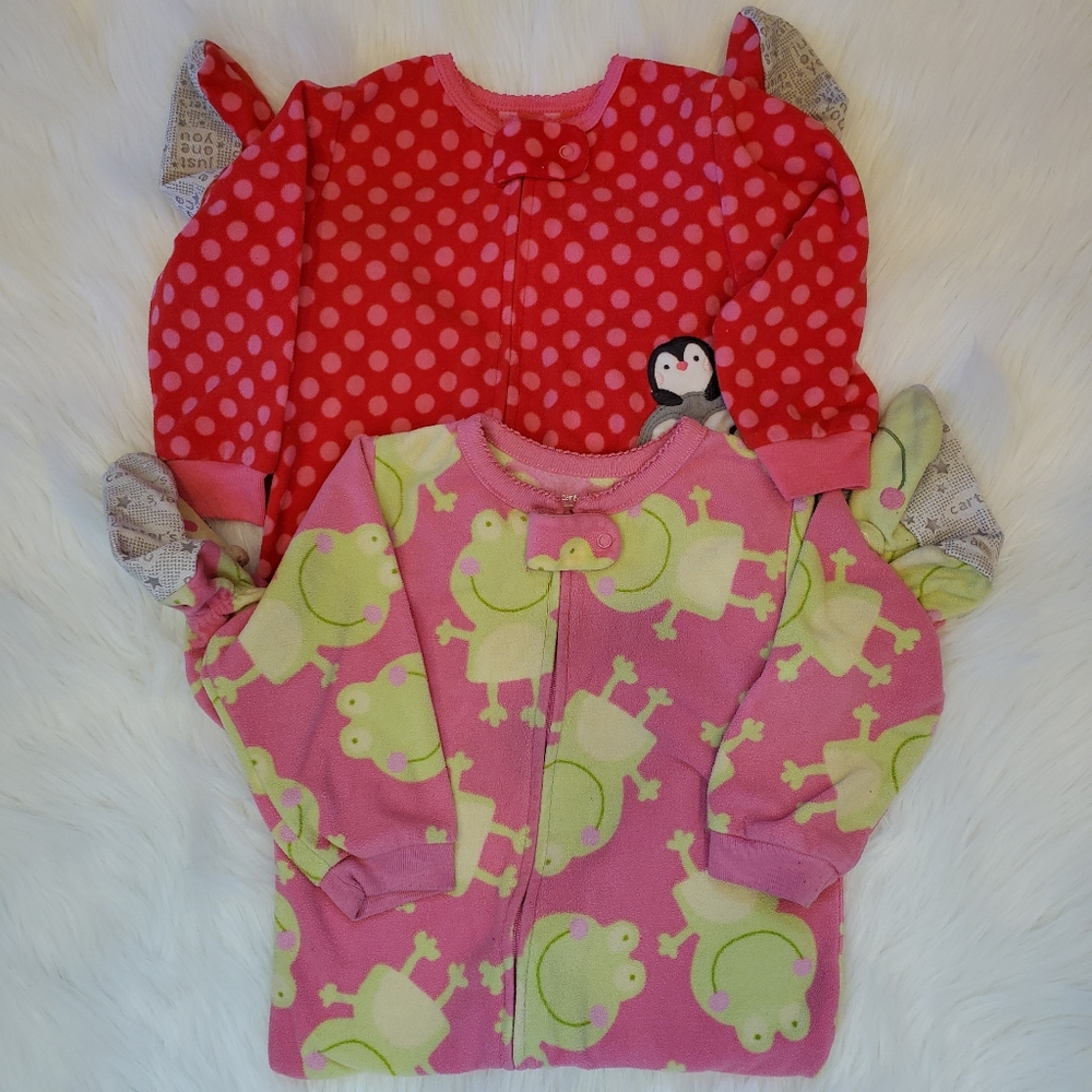 Lot of 2 infant footed sleepers